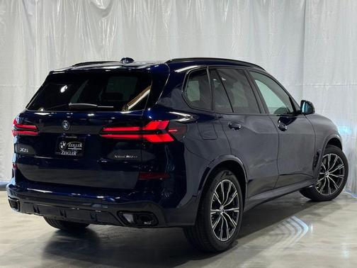 Tanzanite Blue II Metallic 2026 BMW X5 PHEV xDrive50e