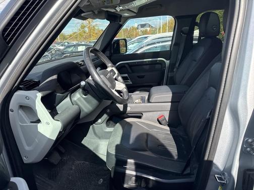 2020 Land Rover Defender 110 First Edition