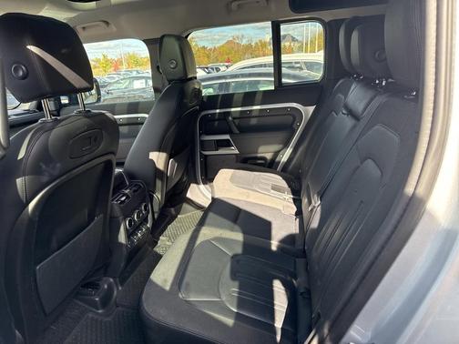 2020 Land Rover Defender 110 First Edition