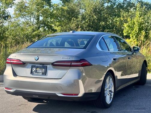 2024 BMW 530 i xDrive