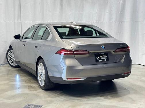 2024 BMW 530 i xDrive