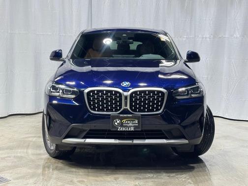 2023 BMW X4 xDrive30i