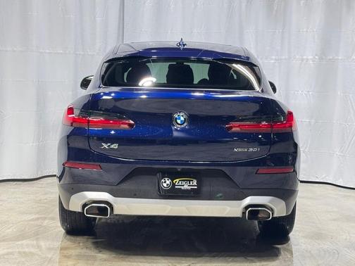 2023 BMW X4 xDrive30i