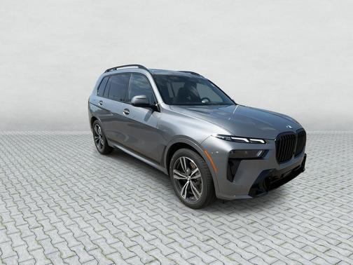 Gray Metallic 2027 BMW X7 xDrive40i