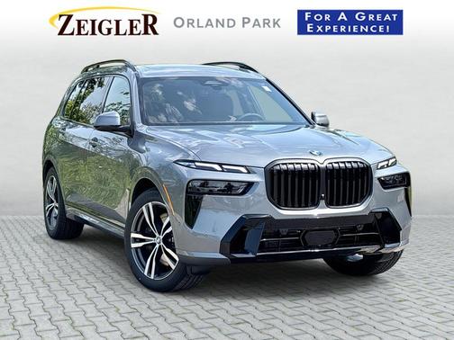 Gray Metallic 2027 BMW X7 xDrive40i