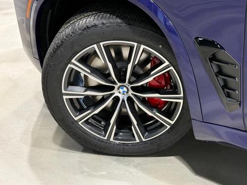 2026 BMW X5 M60i