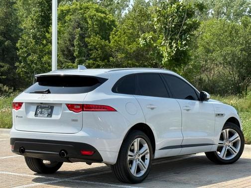 2018 Jaguar F-PACE 30t R-Sport