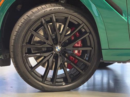 2026 BMW X6 M60i
