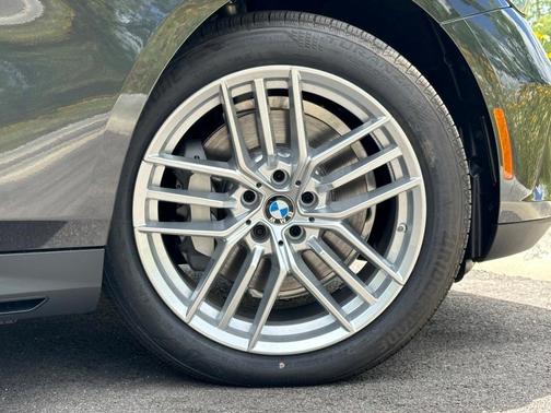 2024 BMW 530 i xDrive