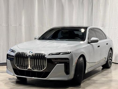 2023 BMW 760 760i xDrive