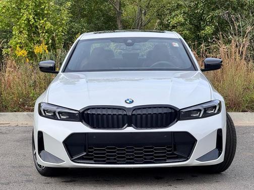 2025 BMW 330 i xDrive