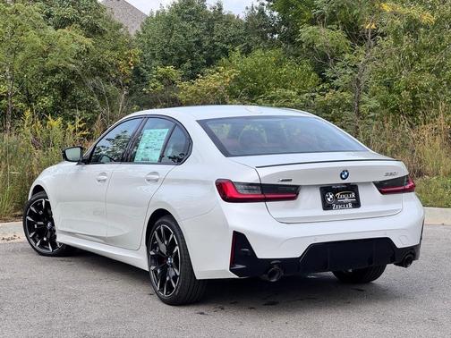 2025 BMW 330 i xDrive