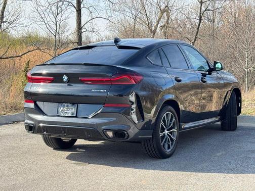 Black Sapphire Metallic 2023 BMW X6 xDrive40i