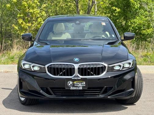 2023 BMW 330e xDrive