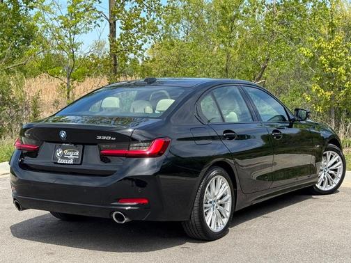 2023 BMW 330e xDrive