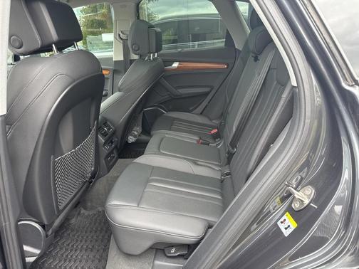 2021 Audi Q5 45 Prestige