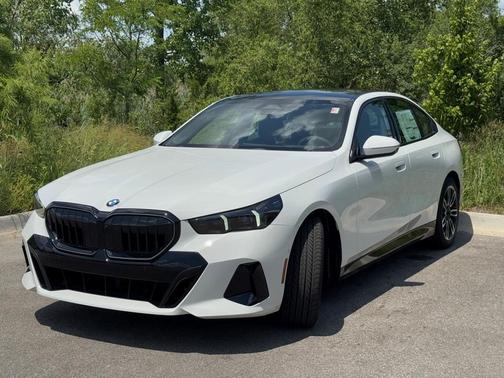 2026 BMW 530 i xDrive