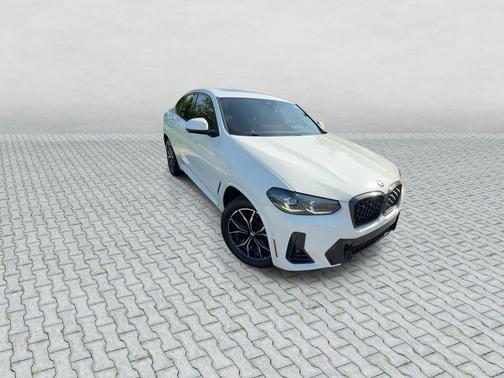 Alpine White 2024 BMW X4 xDrive30i