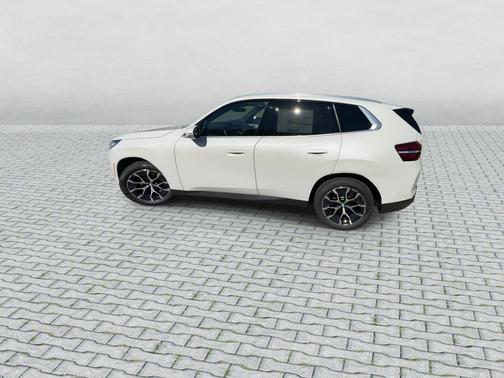 Mineral White Metallic 2026 BMW X3 30 xDrive