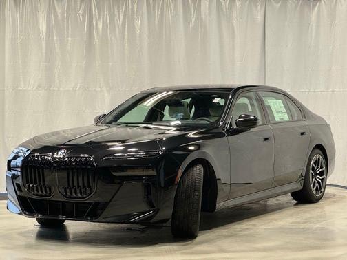 2026 BMW 760 760i xDrive