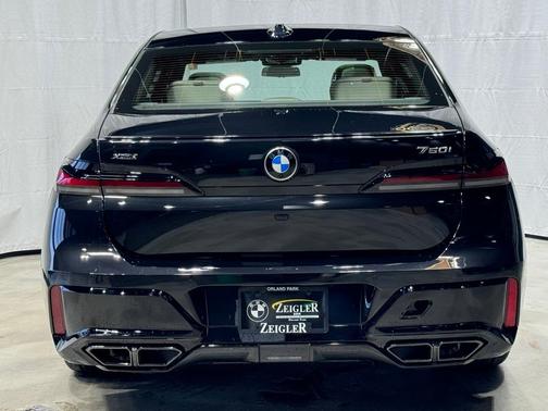 2026 BMW 760 760i xDrive