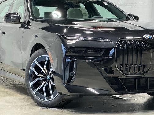 2026 BMW 760 760i xDrive