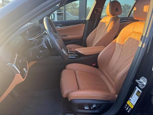2022 BMW 530 i xDrive
