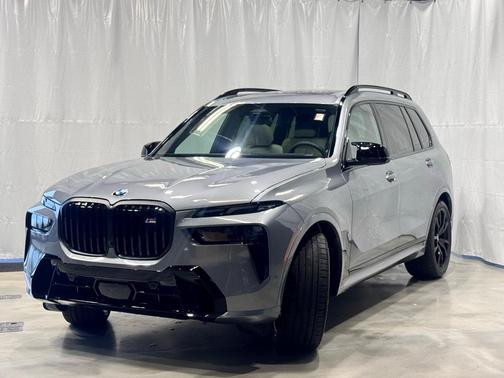 2026 BMW X7 M60i