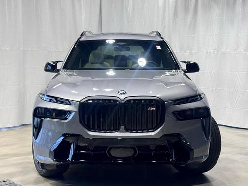 2026 BMW X7 M60i