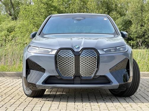 2025 BMW iX xDrive50