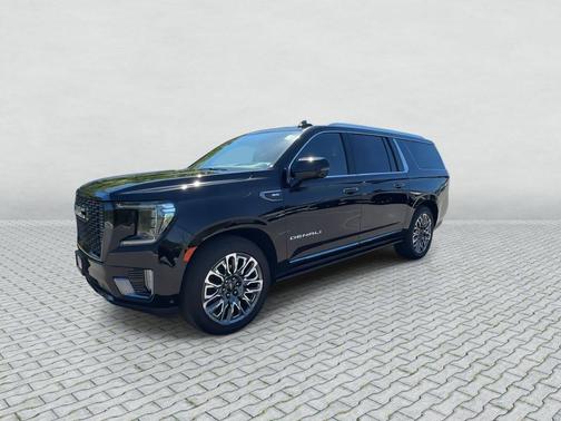 Onyx Black 2023 GMC Yukon XL Denali Ultimate