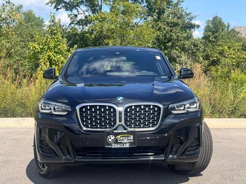 2025 BMW X4 xDrive30i