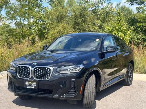 2025 BMW X4 xDrive30i