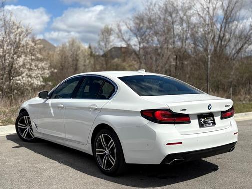2022 BMW 530 i xDrive