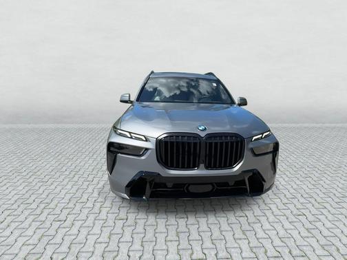 Gray Metallic 2027 BMW X7 xDrive40i