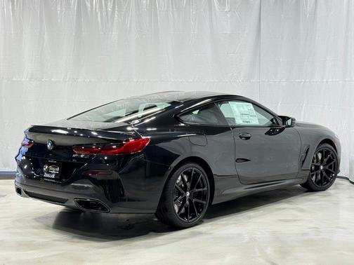 2026 BMW M850 i xDrive