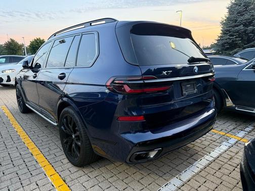 2024 BMW X7 xDrive40i