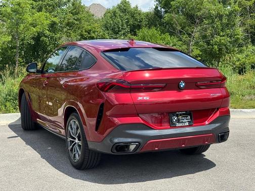 2023 BMW X6 xDrive40i