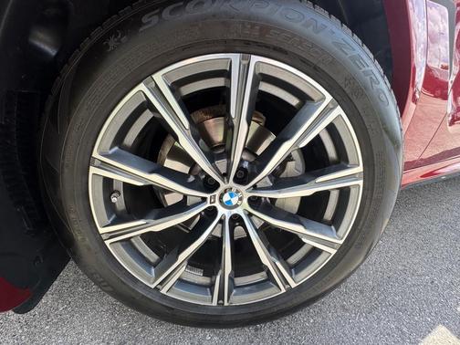 2023 BMW X6 xDrive40i