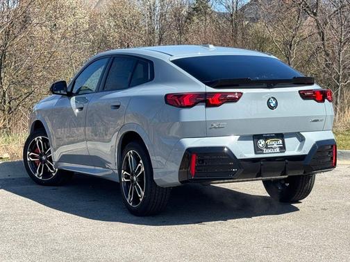 Gray Metallic 2026 BMW X2 xDrive28i