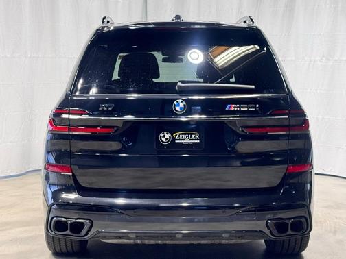 2024 BMW X7 M60i