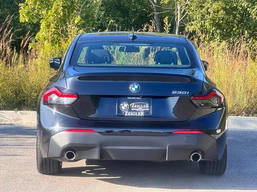 2022 BMW 230 i