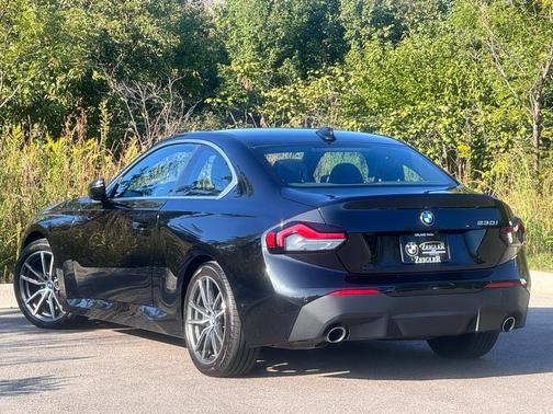 2022 BMW 230 i