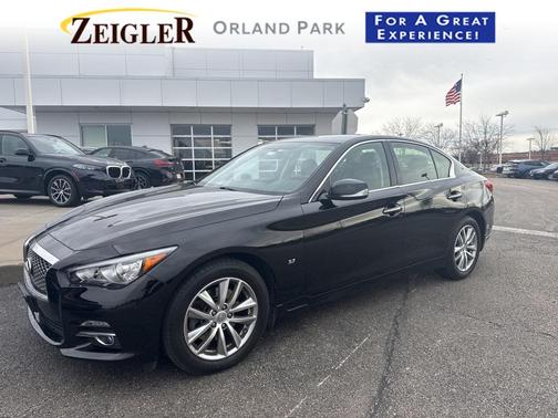 2015 INFINITI Q50 Premium