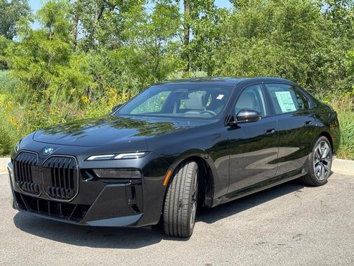 2025 BMW 760 760i xDrive