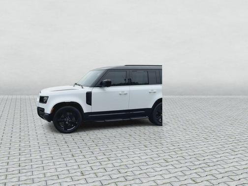 Fuji White 2024 Land Rover Defender P400 X-Dynamic SE