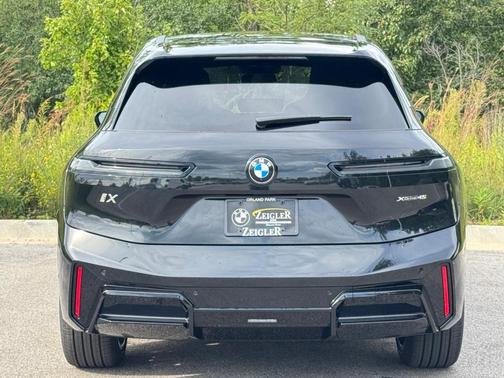 2026 BMW iX xDrive45