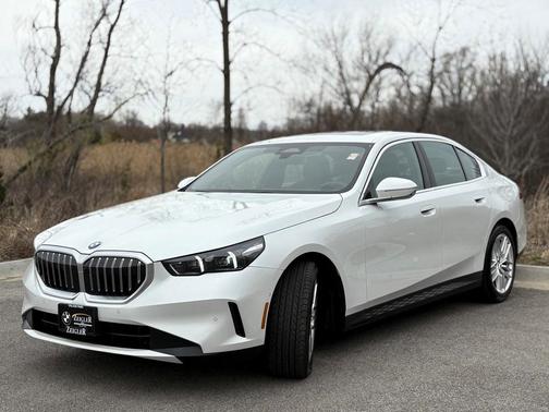 2024 BMW 530 i xDrive