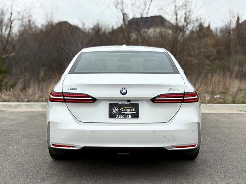2024 BMW 530 i xDrive