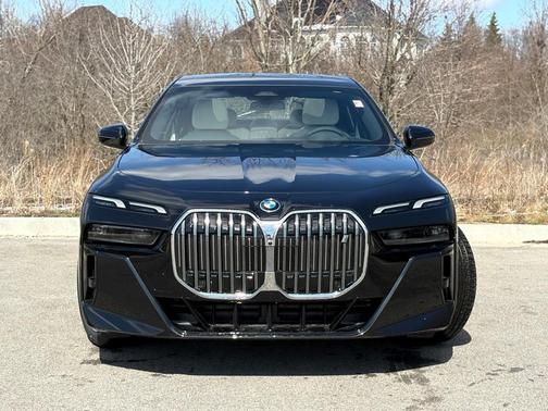 2025 BMW i7 xDrive60